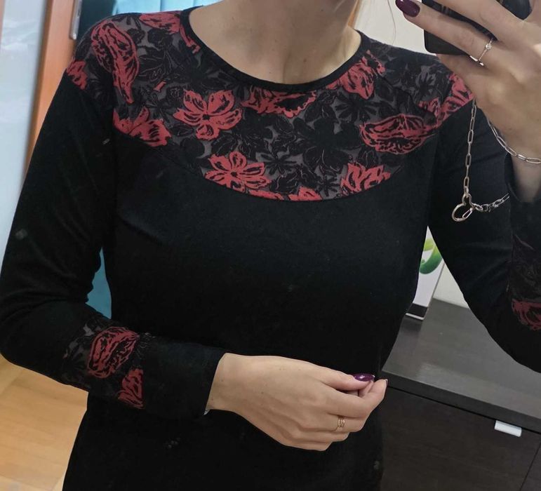 bluzka z ozdobną wstawką