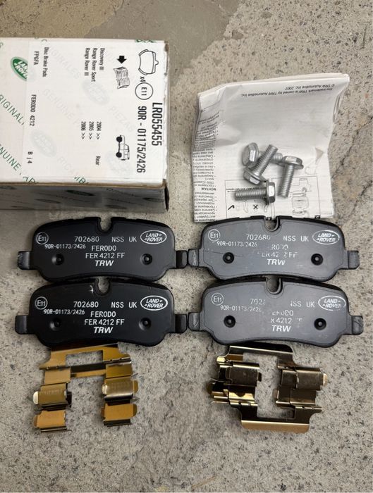 Тормозные колодки Discovery L319, range rover L322, sport L320