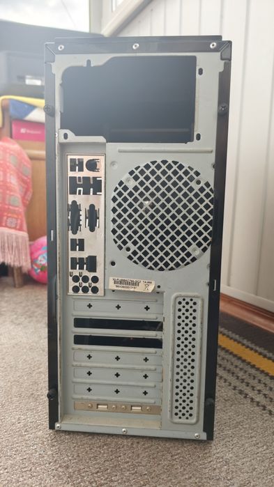Продам АТХ ASUS TA668