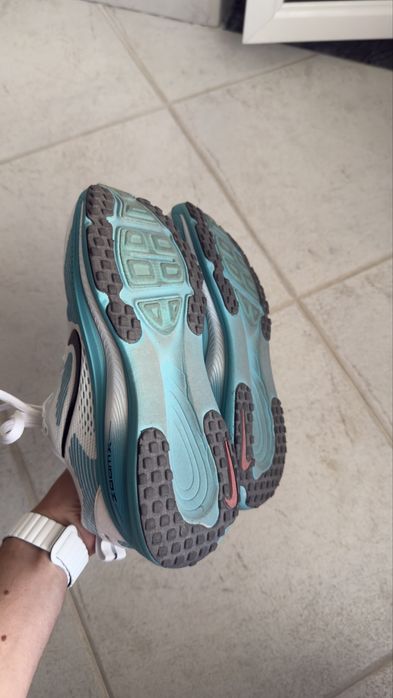 Ténis Corrida Nike Vomero