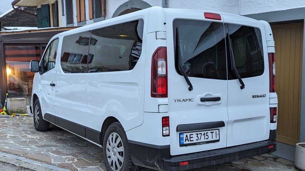 продаж RENAULT TRAFIC 2018 1.6 дизель