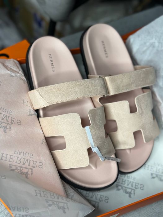 Капці шльопанці рожеві ерме хермес hermes шипр chypre Жіночі шльопанці шкіряні