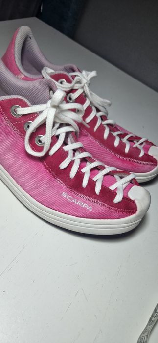 Scarpa 41.        .