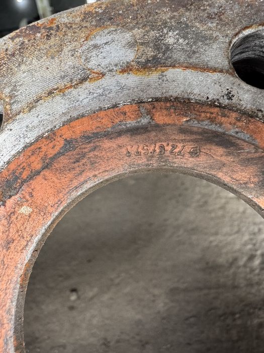 Диски шини 5/112R15 ЕТ38 7J ЦО57.1 205/60R15 два 4.7мм два 4.2мм Skoda wv Audi Seat Passat T4 Mercedes