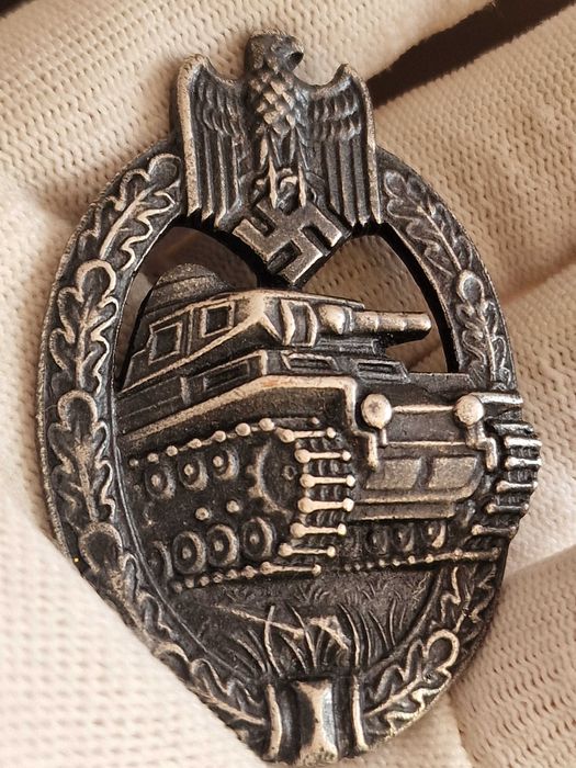 Odznaka Wojsk Pancernych +odznaka Afrika Korps