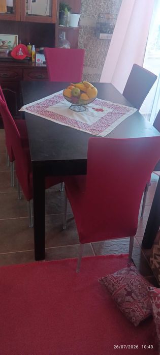 Mesa de cozinha de abrir co seis cadeiras