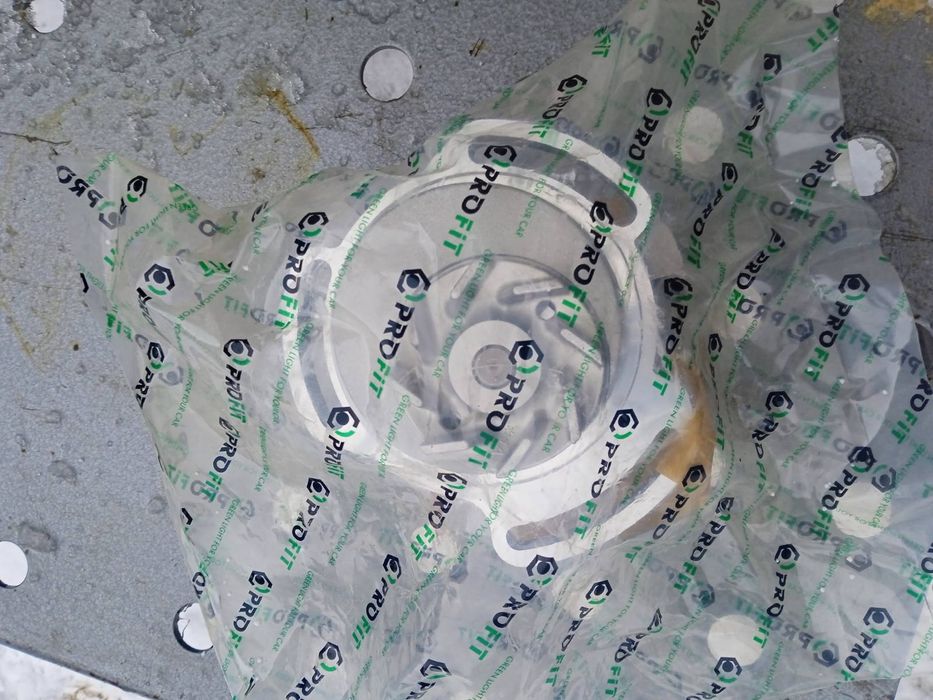 Помпа новая гольф