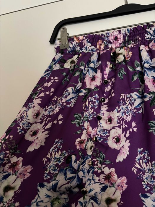 Spódnica damska w kwiaty maxi
