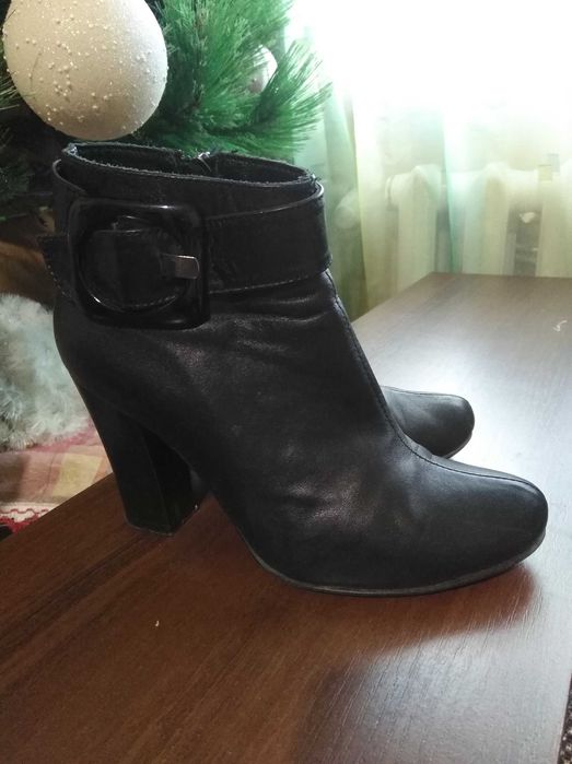 Ботинки жіночі 36 розмір.Італія.