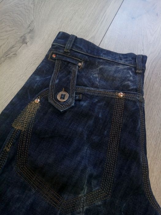 Чоловічі джинси REVOLT