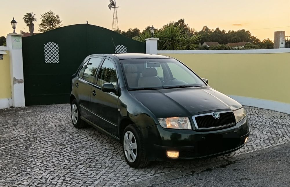 Skoda fabia sport 1.4 16v do ano 2000 com 220 mil km com AC