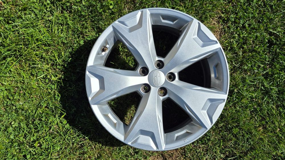 Oryginalne felgi aluminiowe Alufelgi Subaru 17" 5x100 7J ET48 Forester XV Legacy Impreza