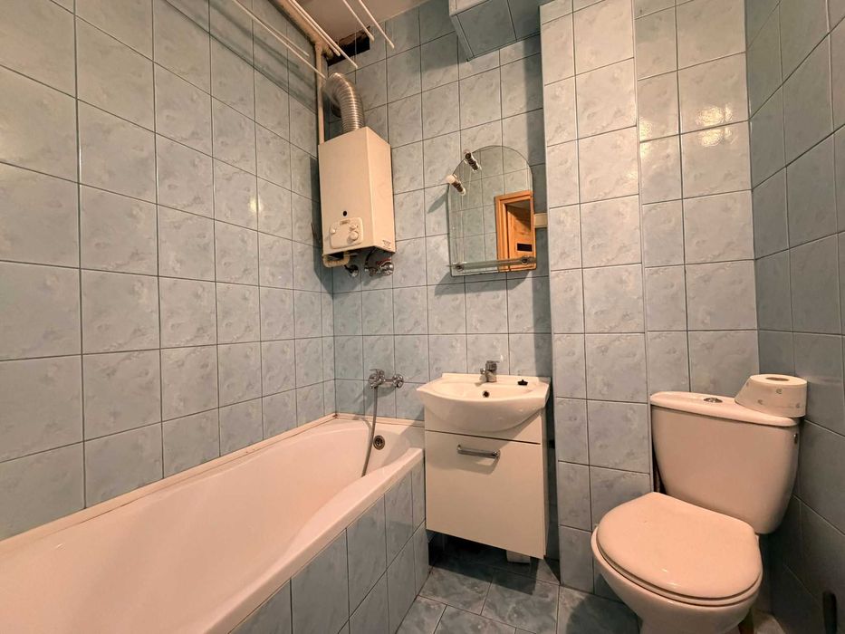 Darmowy parking + 2 pokoje w centrum, 1. piętro, - Widok 6