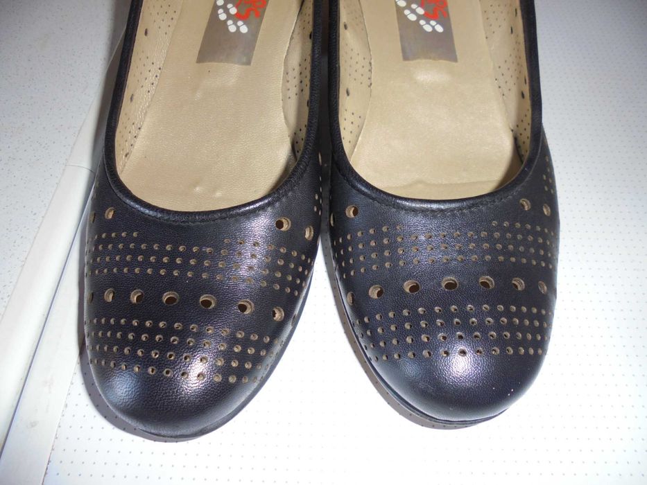 sapatos de senhora da marca STEPS