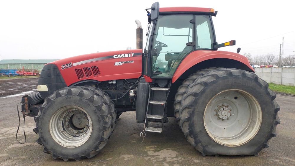 Трактор CASE 335  2007р продам