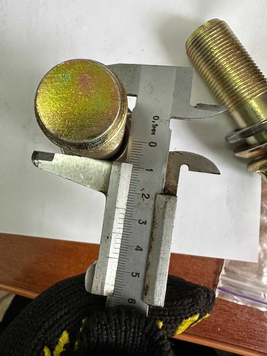 Крепёж Ьолт с шайбой Ступичный  МТЗ