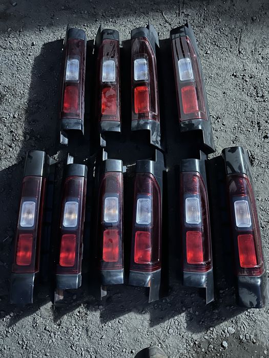 Задні фонарі трафік 3 віваро 3