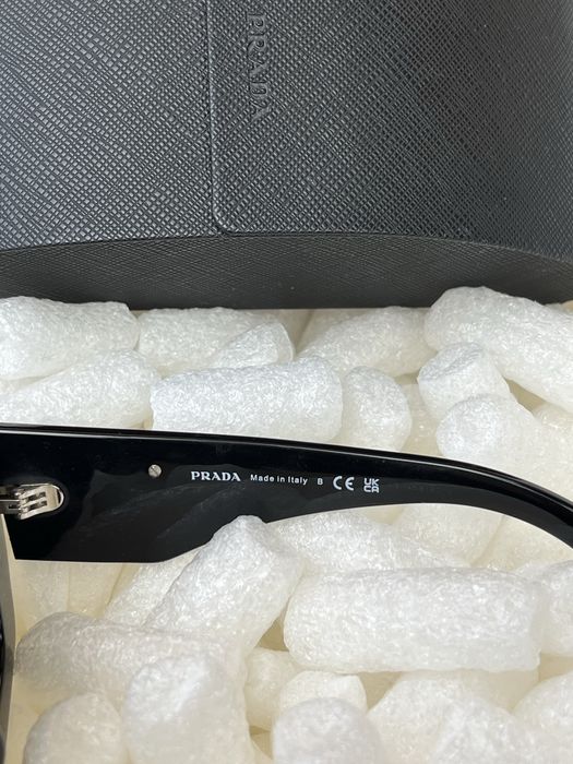 PRADA okulary przeciwsloneczne/ jak nowe/ orginalne od optyka