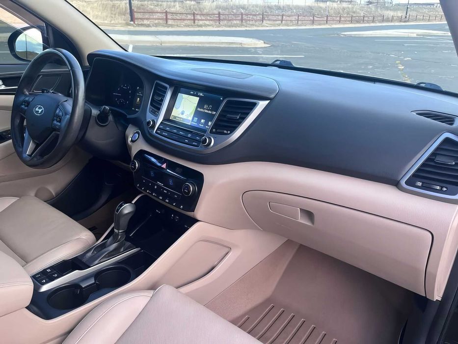 Hyundai Tucson Limited      2016