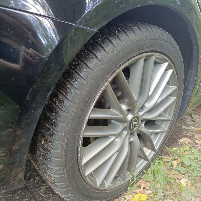 Lexus IS 220d spędzam