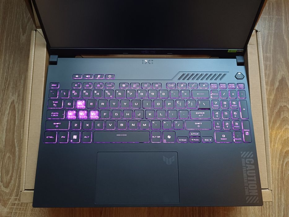 ASUS TUF Gaming F16" 144Hz/Core 5 210H/16GB/512GB SSD/RTX4050/140W gw