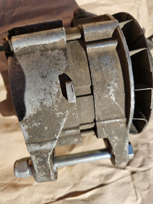 Аатомобильный генератор