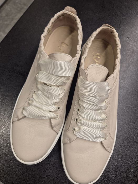 Kaszmirowe sneakersy 41