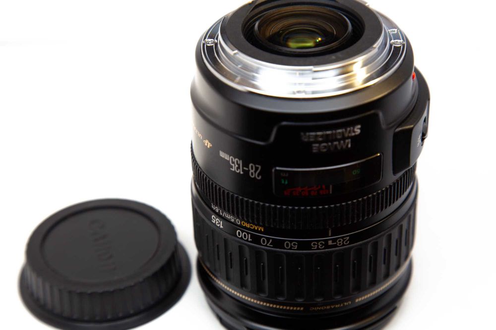 Canon EF 28-135mm f/3.5-5.6 IS USM як новий