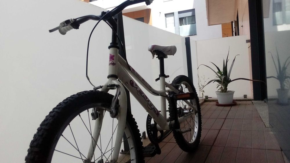 Bicicleta Vénus roda 20 para criança