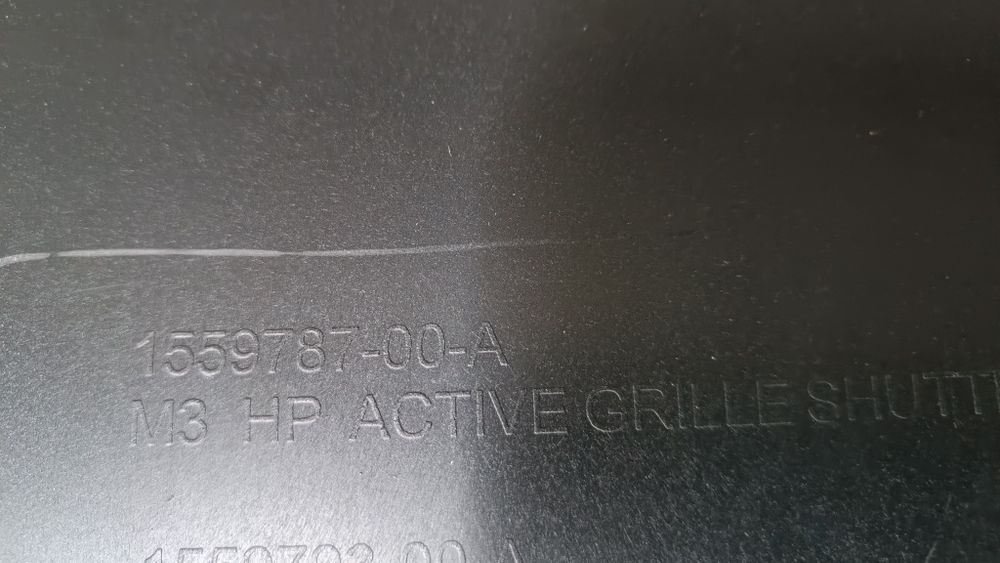 TESLA MODEL 3 Жалюзі дефлектор люверс 2021- 2023