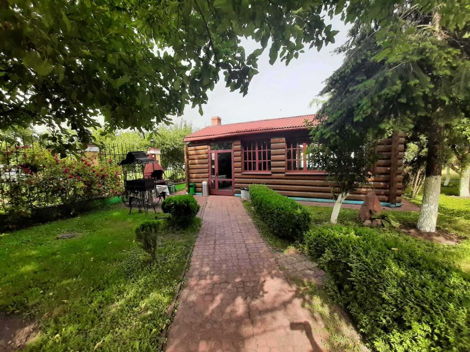 Посуточно. Дом 450 кв., 7 спален. НОВЫЙ ГОД - 30 000 грн.