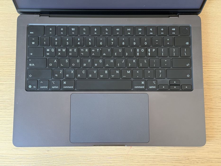 MacBook Pro 14 M5 pro 48GB Ram 2TB ssd matowa matryca