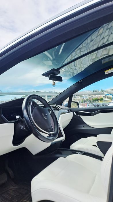 Tesla Model X 100D