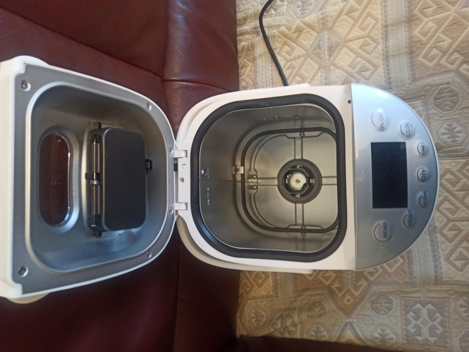 Хлібопіч Ardesto BMG-1000