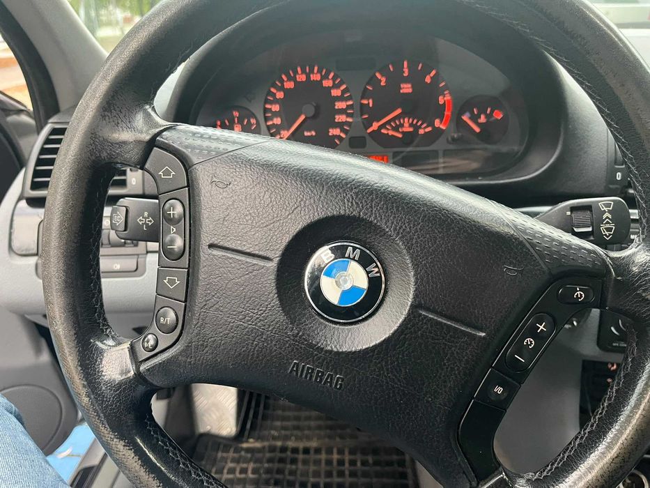 sprzedam BMW E46 kombi automat skóra