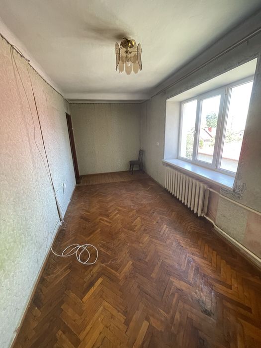 Продаж 2 кімнатної квартири на Збаразькій, біля центру