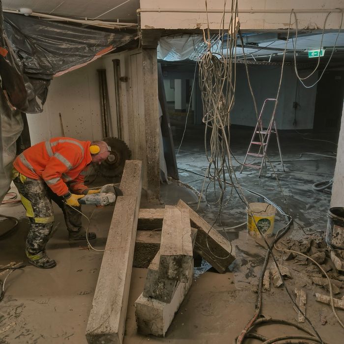 Wiercenie otworów w betonie, przewierty, kucie betonu