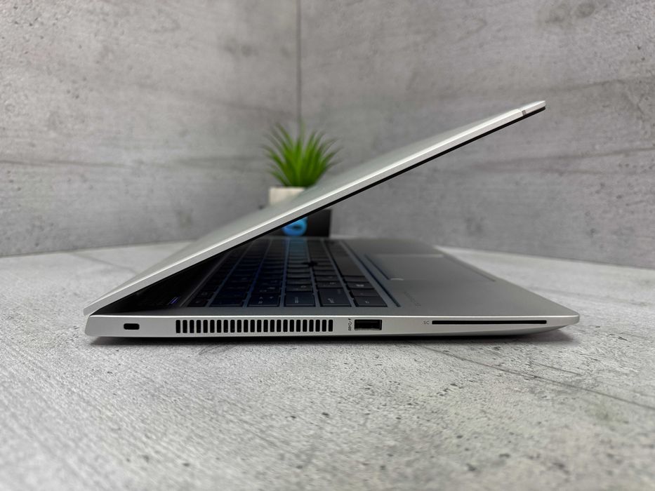 256 ssd/8gb ddr4/Сенсорний ноутбук Hp mt45/AMD Ryzen 3