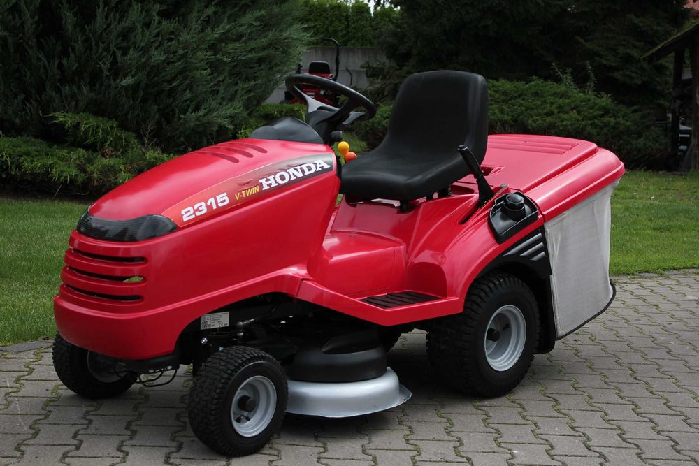 Honda 2315 V2 TRAKTOREK Kosiarka