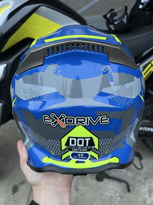Продам шолом Exdrive , стан чудовий))