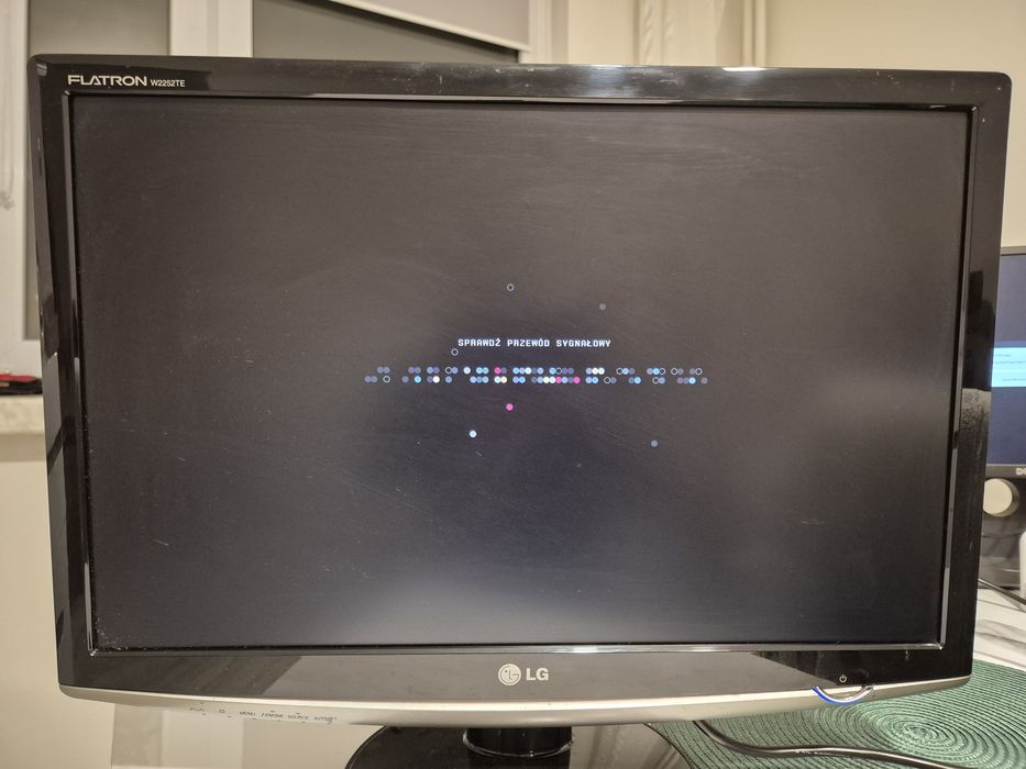 Monitor LCD 22 cale LG W2252TE