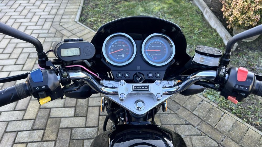 Продам мотоцикал у ідеальному стані  обєм 200 кубів.