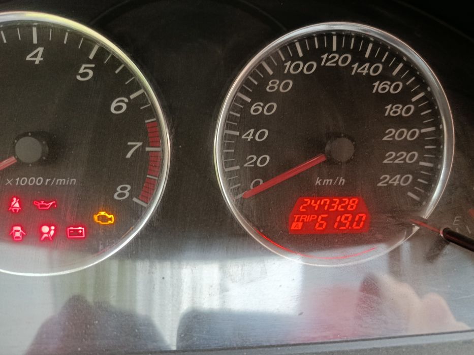 Sprzedam Mazda 6 1.8 benzyna