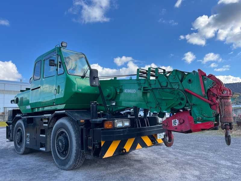 Автокран Kobelco RK160-3  16 тонн