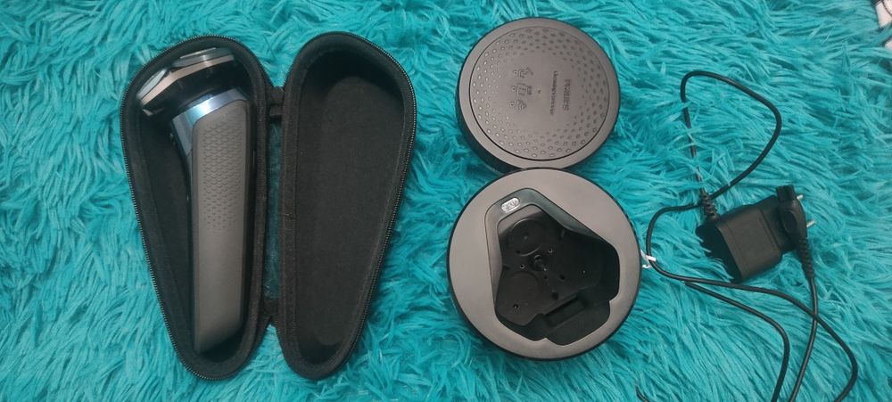 Електробритва Philips серії 7000