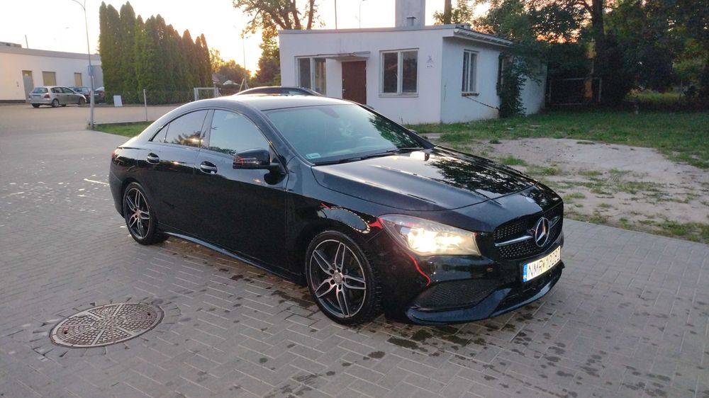 Sprzedam samochód Mercedes CLA 180 AMG Line