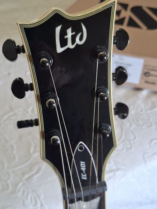 Guitarra ESP LTD EC-401 Olympic White (EMG 81/60 - Set-Neck) Nova em caixa