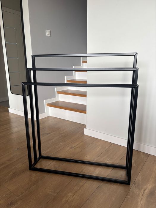 Stojak na ręczniki, stabilny, malowany proszkowo