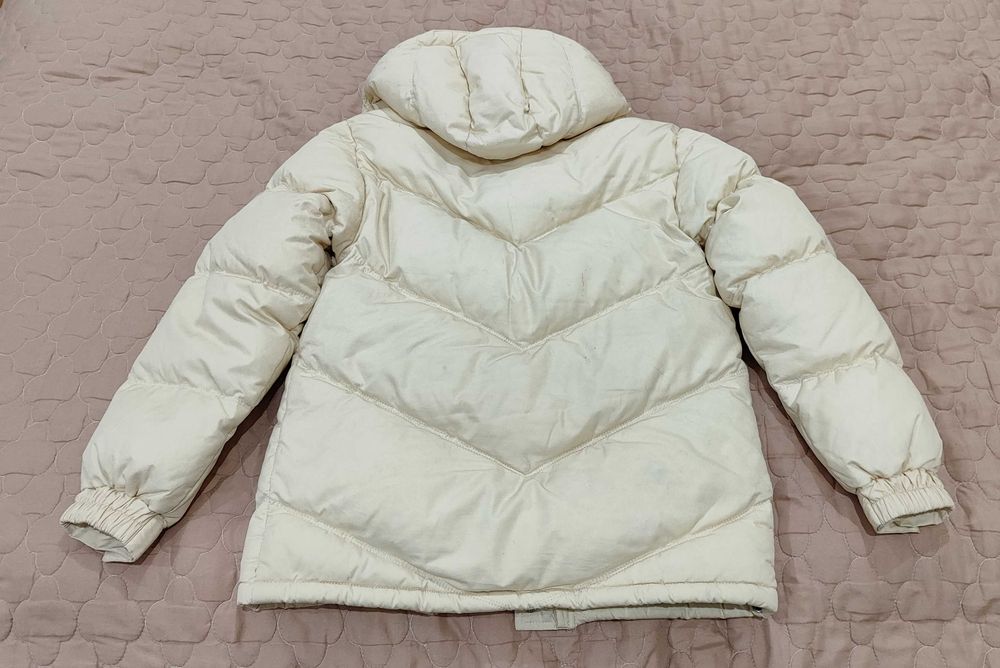 Куртка зимова жіноча / дівчача розміру S (наповнювач пух / перо)