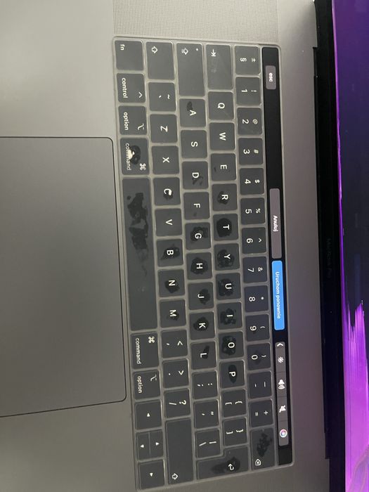 Macbook pro 2018 stan idealny